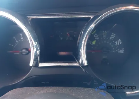 2005 Ford Mustang V6 Deluxe/V6 Premium from USA, damaged, VIN 1ZVFT80N455162703